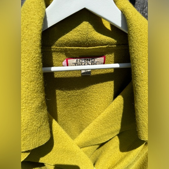 Beyond Threads chartreuse felted alpaca wool wrap coat extra small - Picture 2 of 11